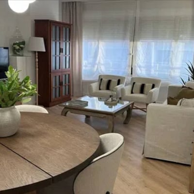 Rental of a large bright apartment with 2 bedrooms, 125 m², Alicante, Spain